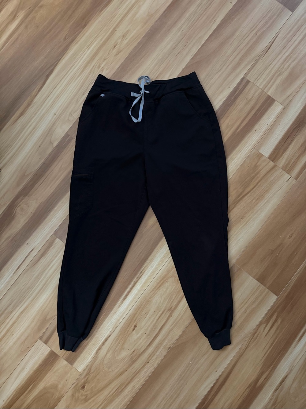 Figs Black Jogger Pants with Gray Drawstring High Waisted scrub pants